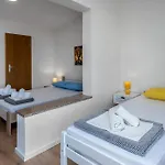 Stunning In Apartment Novi Vinodolski
